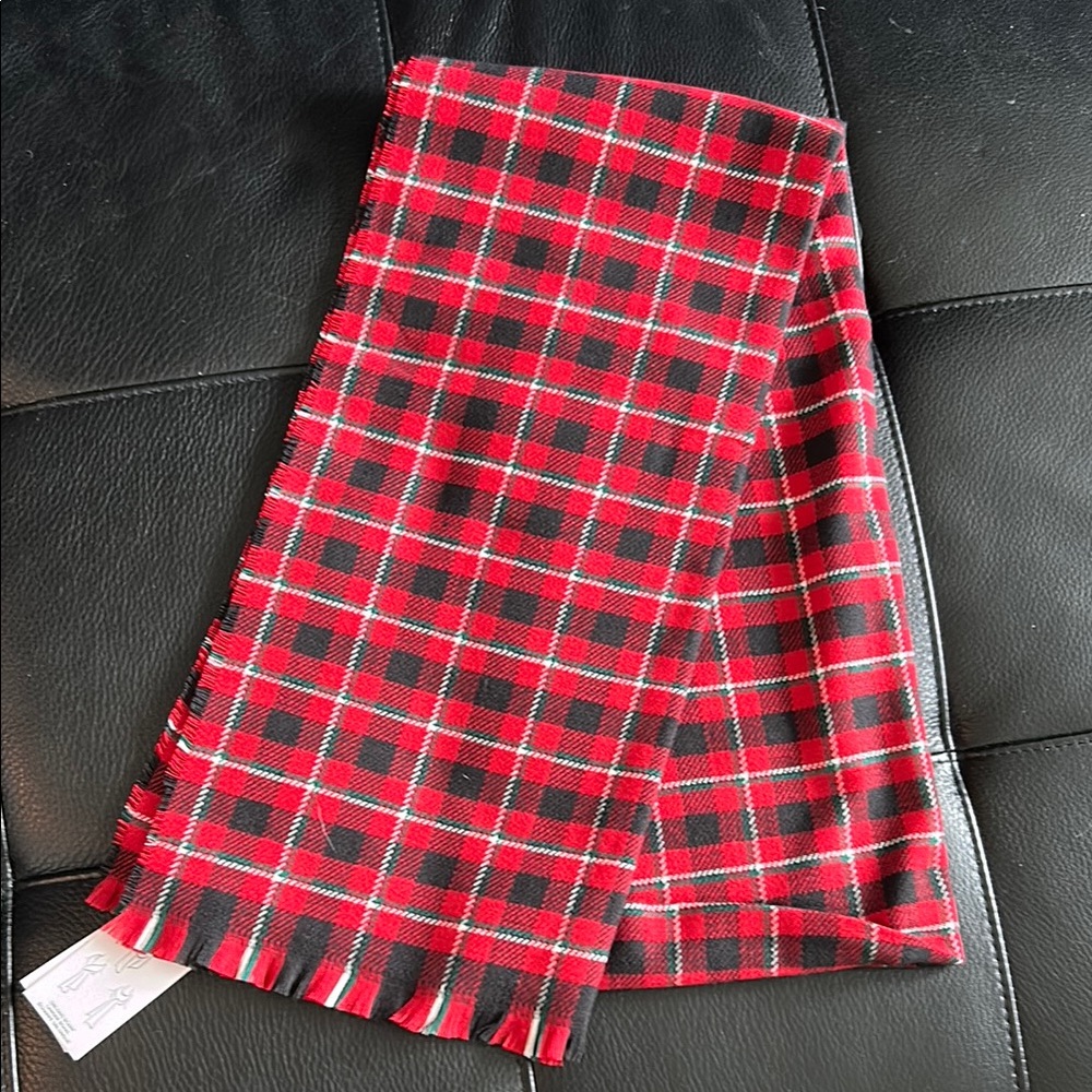 Land’s End Classic Holiday Plaid Scarf